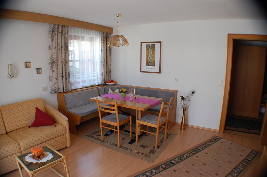 Apartmán Apart Padoeller Nauders Pokoj fotografie